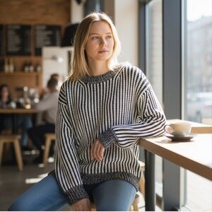 Elizabeth & James Striped Chunky Knit Crewneck Sweater Black White Small